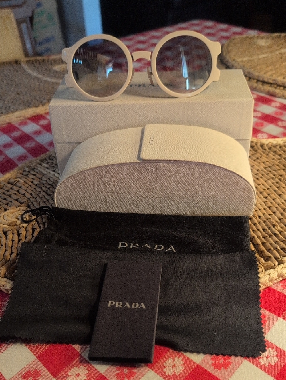 NWTO Prada Round Gradient Sunglasses In White&Gray